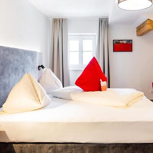 Budget Kamer met een King Size Bed